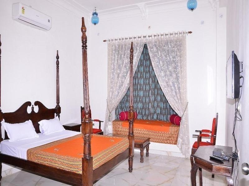 Tej Mahal Palace Bandikui Экстерьер фото